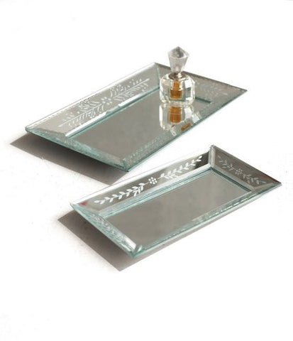 Exquisite Set of 2 Etched Mirror Trays ­ Glass