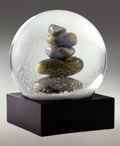 Cairn Snow Globe