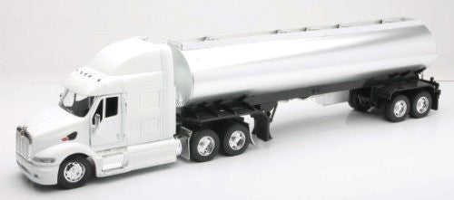PETERBILT 387 OIL TANKER Truck New Ray