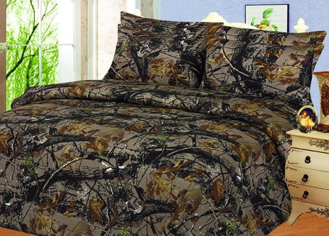The Woods" Camo Licensed Comforter - Full/Queen Size
