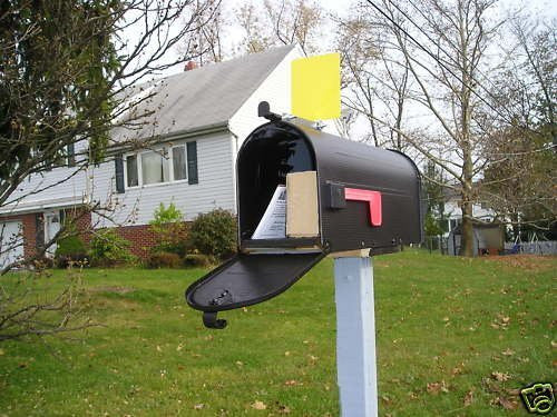 Yellow Mailbox Alert Flag for Long Driveways