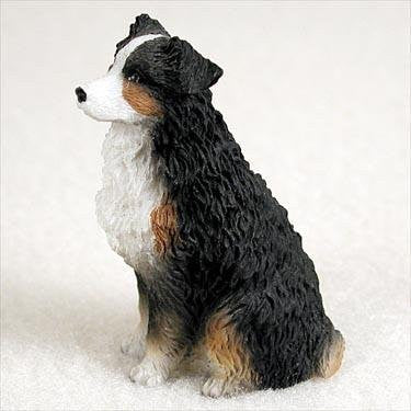 AUSTRALIAN SHEPHERD TRICOLOR TINY ONE FIGURINE