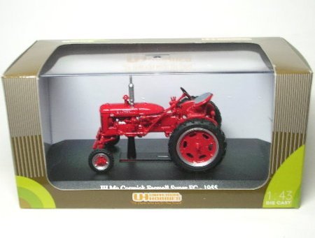 Universal Hobbies Limited 1955 IH McCormick Farmall Super FC Tractor