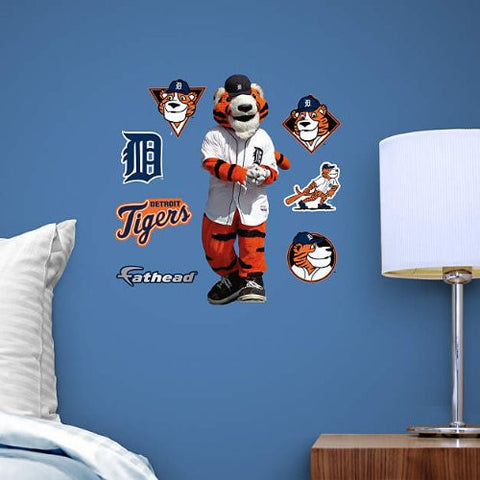 Paws the Tiger Teammate