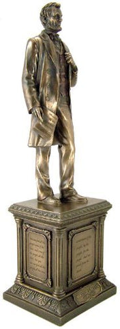Abraham Lincoln On Pedestal
