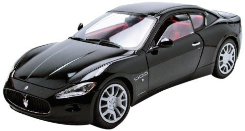 Motormax - Maserati Gran Turismo Hard Top (1/18 scale diecast model car, Black)