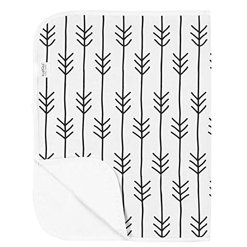 Deluxe Change Pad Flannel, 20" x 30"/51cm x 76cm - One Direction Black & White